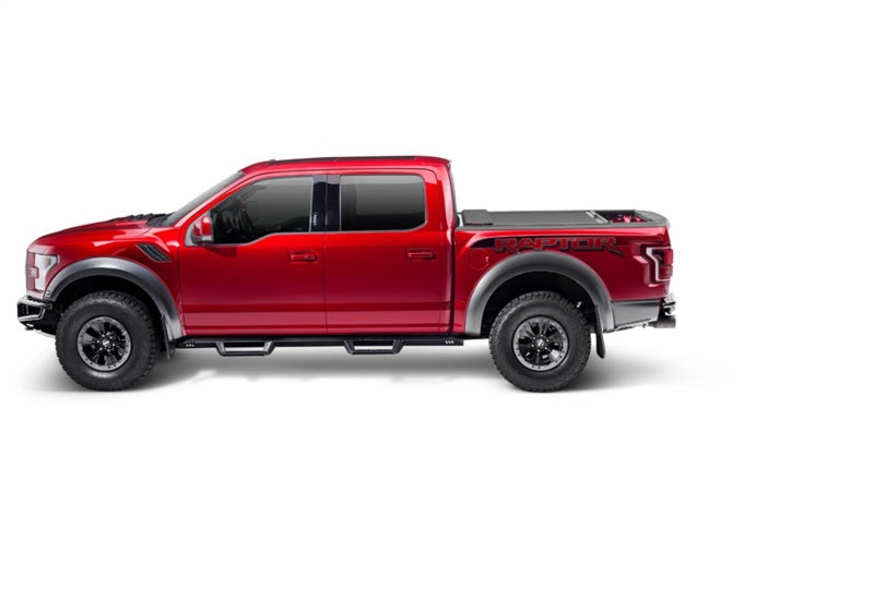 Roll-N-Lock M-Series Retractable Tonneau Cover | Ford F-150 (15-18) / F-150 (18-20) (LG102M)