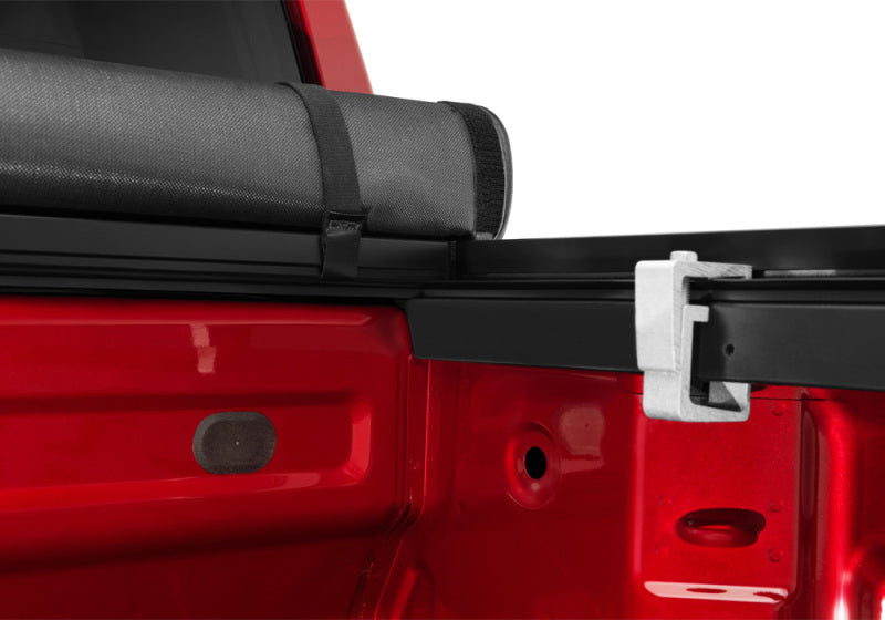 Truxedo GMC Sierra & Chevrolet Silverado 1500 (New Body) 5ft 8in TruXport Bed Cover | Chevrolet Silverado 1500 / GMC Sierra (19-26) (272401)