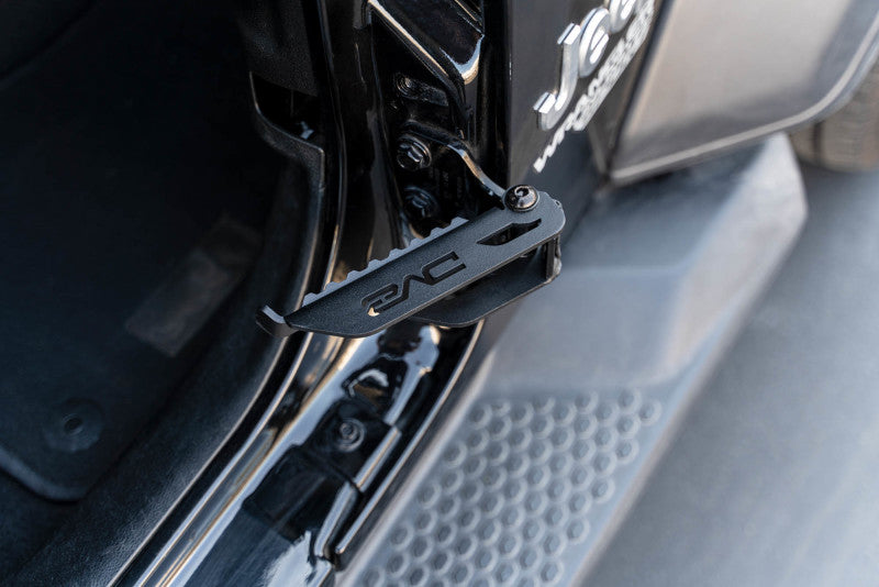 DV8 Offroad Foot Pegs (FRONT AND REAR): Jeep Wrangler / Gladiator (2018-2026)
