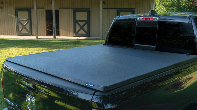 LUND Genesis Tri-Fold Tonneau Cover | Ford F-150 (15-18) / F-150 (18-20) / F-150 Raptor (17-20) (950172)