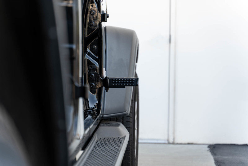 DV8 Offroad Foot Pegs (FRONT AND REAR): Jeep Wrangler / Gladiator (2018-2026)