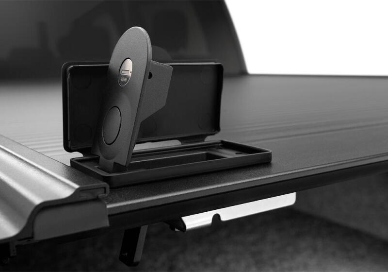 Retrax 5.5ft Bed Tonneau Cover | Ford F-150 (21-23, 24-26) / F-150 Raptor (21-23) / F-150 Lightning (22-26) (60378)