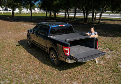 BAK Revolver X4s 6.5ft Bed Cover | Ford F-150 (21-23) / Lightning (2022+) (80337)