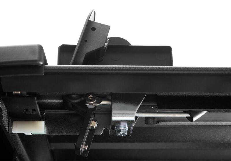 Retrax PRO XR T-Slot Bed Cover | Ford F-150 (15-20) / Raptor (17-20) (T-80373)