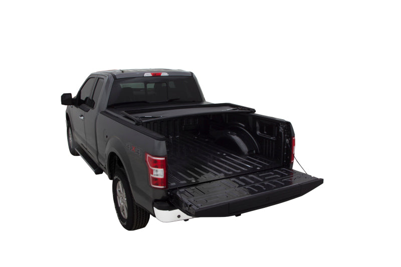 Lund 19-23 Ford Ranger (6ft Bed) Genesis Tri-Fold Tonneau Cover | Ford Ranger (19-26) (950113)
