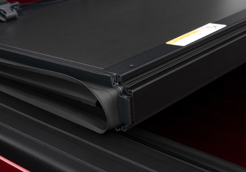 UnderCover Armor Flex Hard Folding Bed Cover 5ft (FITS) Matte Black: Jeep Gladiator (18-26)