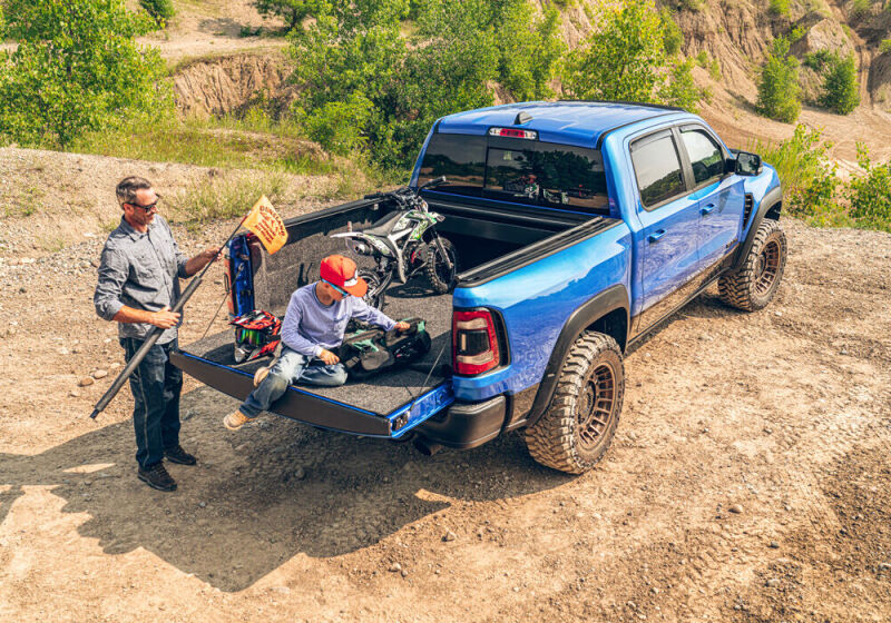 Retrax IX Retractable Tonneau Cover | Ford F-150 (15-23) / Lightning (22+) (30373)