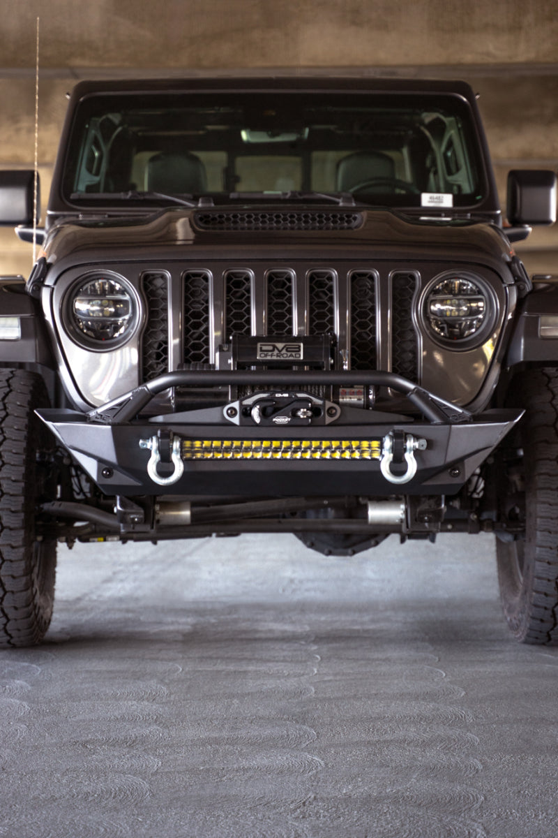 DV8 Offroad FS-1 Series Stubby Front Bumper: Jeep Gladiator / Wrangler (18-26) - Black Powder Coat