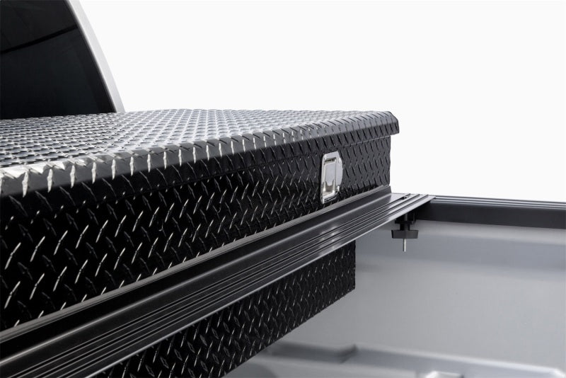 Extang Solid Fold 2.0 Toolbox Tonneau | Toyota Tundra (22-26)