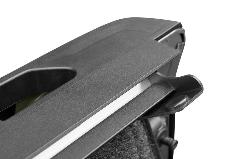 BAK Revolver X4s Hard Roll-Up Tonneau Cover | Chevrolet Colorado (15-22) / GMC Canyon (15-22) / Chevrolet Colorado ZR2 (17-22) (80126)