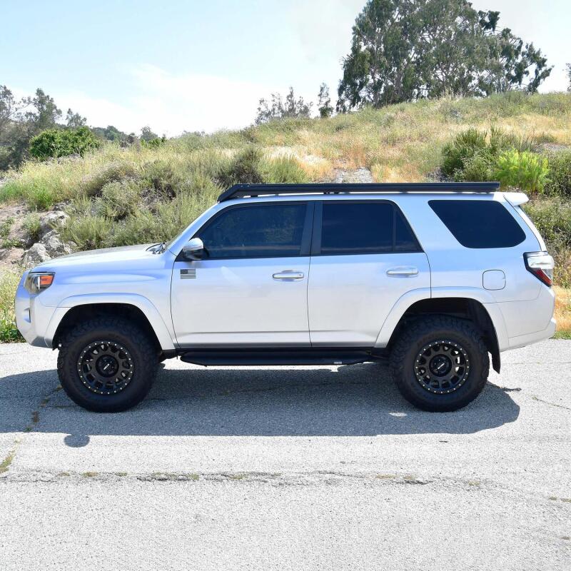 Westin Outlaw Running Boards | Toyota 4Runner (10-17) (28-32165)
