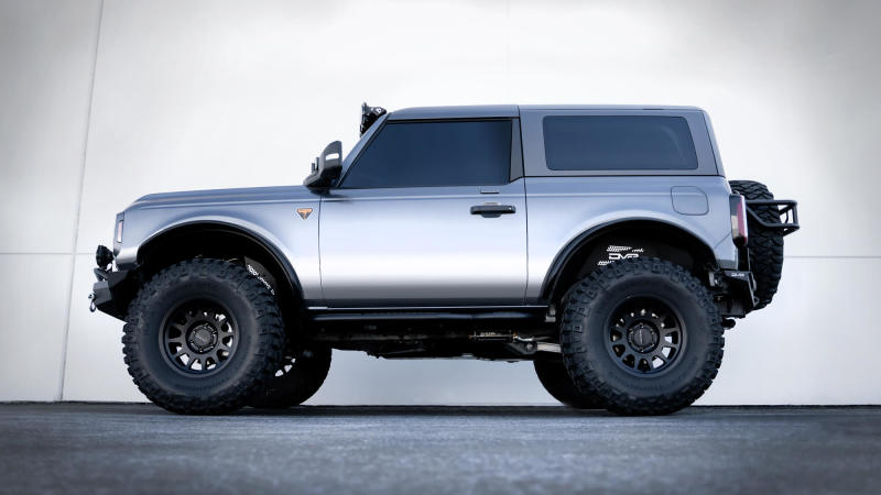 DV8 Offroad 21 - 23 Ford Bronco OE Plus 2 - Door Side Steps Nerf Bars & Running Boards offroad accessory | Iron Ridge Offroad