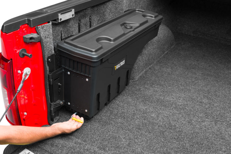 Undercover SwingCase | Ford F-150 (24-26) / Raptor (21-26) / Lightning (22+) (SC203D)