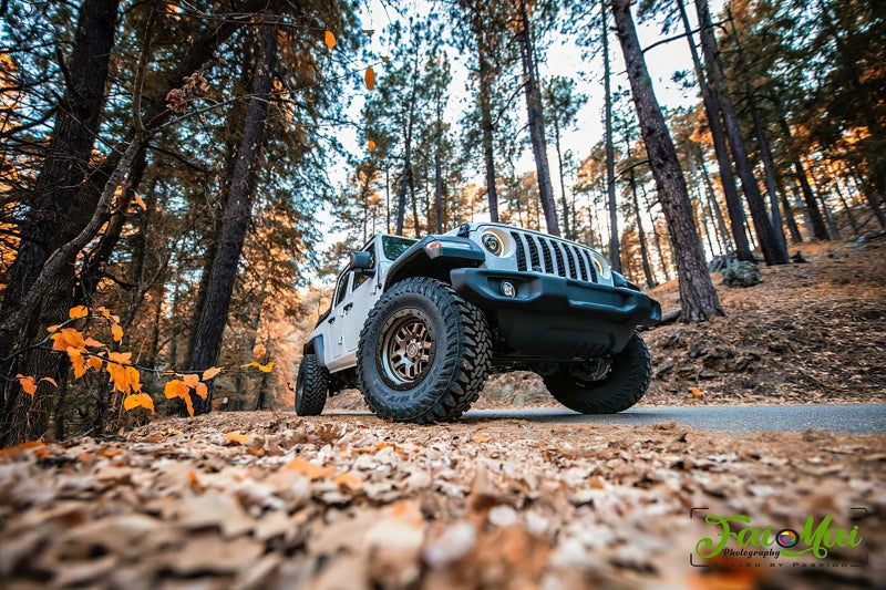 Oracle Lighting Bi-LED Projector Headlights: Jeep Wrangler (18-24) / Gladiator (20-24)