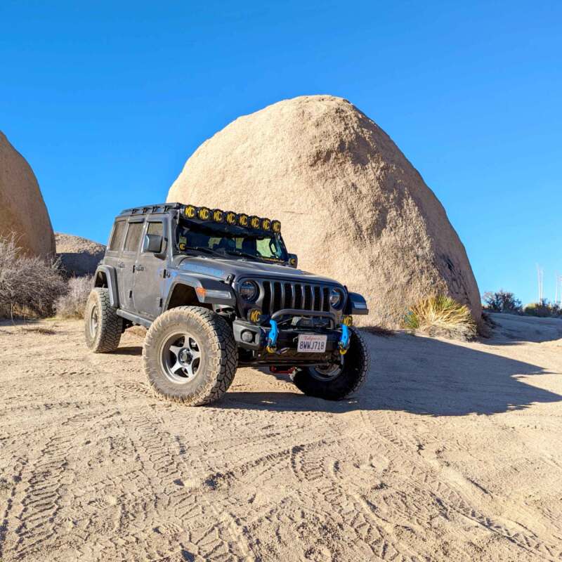 KC HiLiTES 50" Light Bar Windshield Mount Brackets Black (F&R): Jeep Wrangler JL 4xe