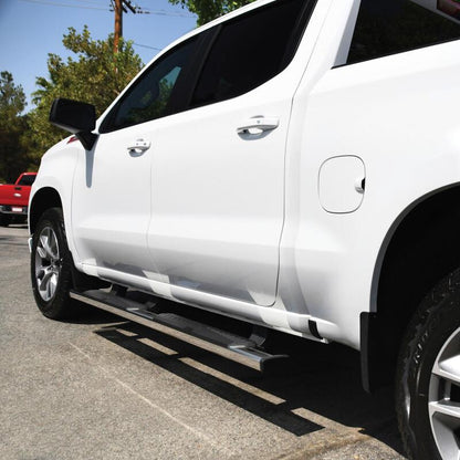 Westin R5 Nerf Step Bars | Chevrolet Silverado 1500 / GMC Sierra 1500 (19-26) / ZR2 / 2500HD / 3500HD (20-26) (28-51270)