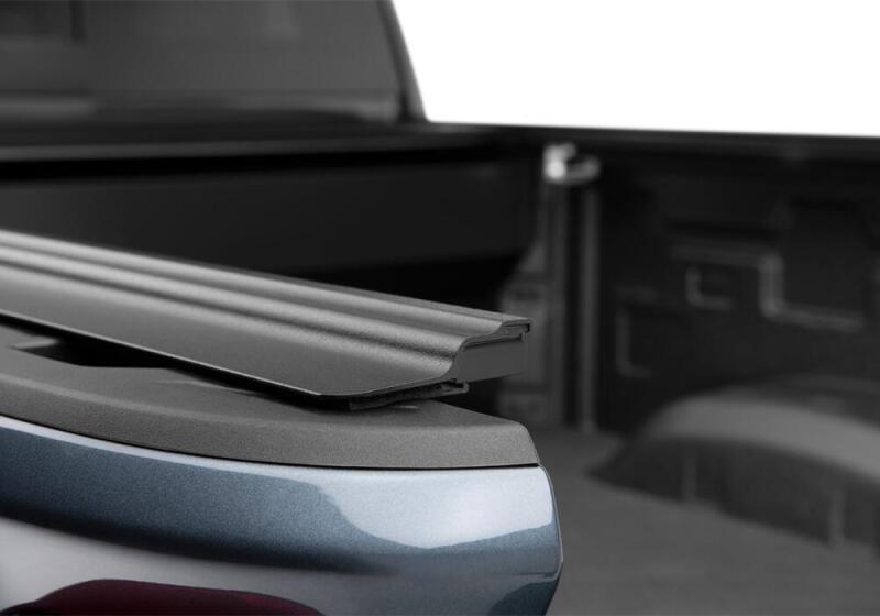 RetraxONE MX Bed Cover | Chevrolet Silverado 2500HD/3500HD (20-26) / GMC Sierra 2500HD/3500HD (20-26) (60484)