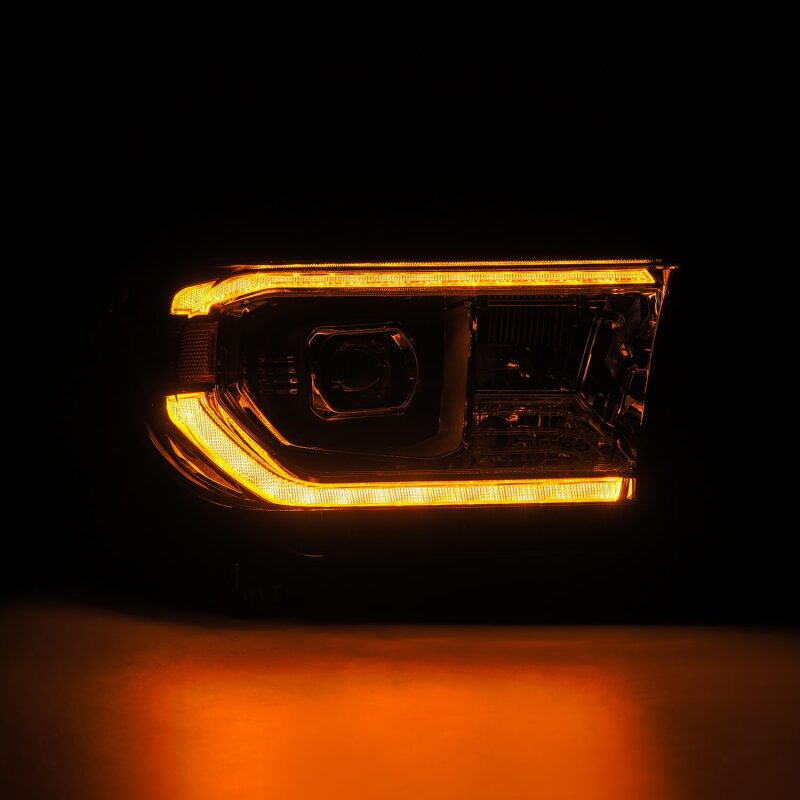 AlphaRex 07-13 Toyota Tundra / 08-17 Sequoia LUXX LED Projector Headlights | Toyota Tundra / Sequoia (07-17) (880824)
