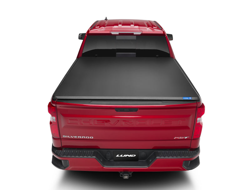 Lund Genesis Tri-Fold Tonneau Cover | Chevrolet Silverado 1500 / GMC Sierra 1500 (19-26) / Silverado ZR2 / Sierra AT4 / AT4X (22-26) (950292)