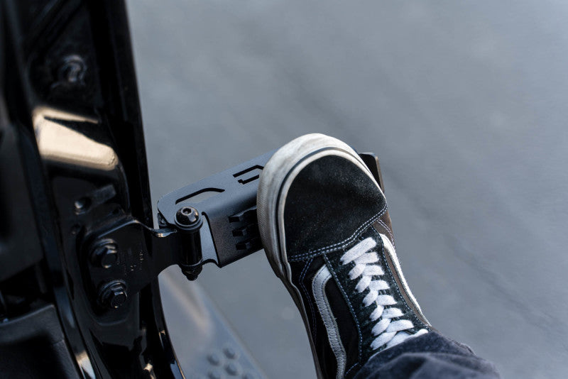 DV8 Offroad Foot Pegs (FRONT AND REAR): Jeep Wrangler / Gladiator (2018-2026)