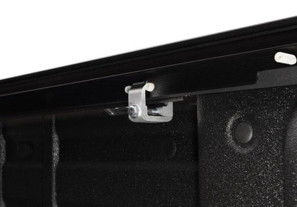 Retrax 2023 GM Colorado/Canyon 5ft Bed RetraxONE MX | Chevrolet Colorado (23-26) / GMC Canyon (23-26) (60455)
