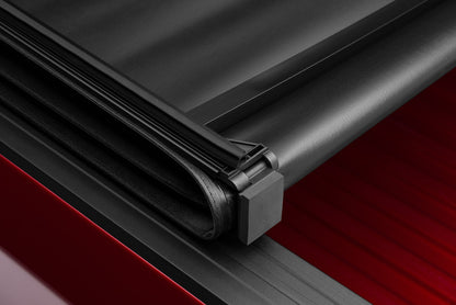 Lund Genesis Tri-Fold Tonneau Cover | Chevrolet Silverado 1500 / GMC Sierra 1500 (19-26) / Silverado ZR2 / Sierra AT4 / AT4X (22-26) (950292)