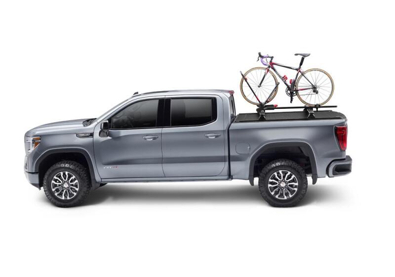 Retrax 5ft Bed RetraxONE XR | Chevrolet Colorado (15-22) / GMC Canyon (15-26) (T-60454) Tonneau Covers offroad accessory | Iron Ridge Offroad