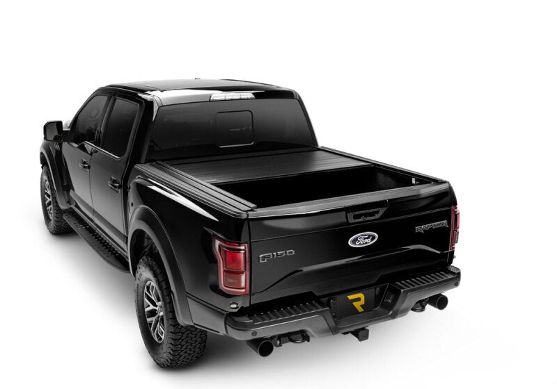 Retrax PowertraxPRO MX | Chevrolet Silverado 2500HD/3500HD (20-26) / GMC Sierra 2500HD/3500HD (20-26) (90484) Tonneau Covers offroad accessory | Iron Ridge Offroad