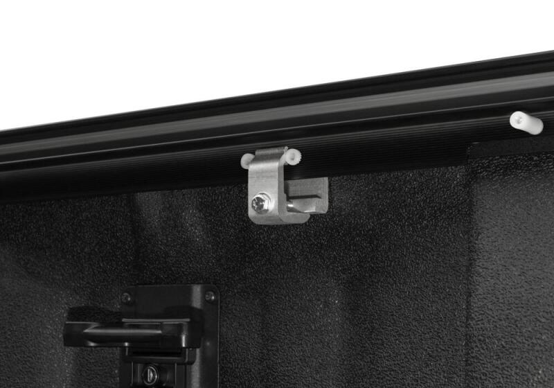 Retrax PowertraxPRO MX | Chevrolet Silverado 2500HD/3500HD (20-26) / GMC Sierra 2500HD/3500HD (20-26) (90484) Tonneau Covers offroad accessory | Iron Ridge Offroad