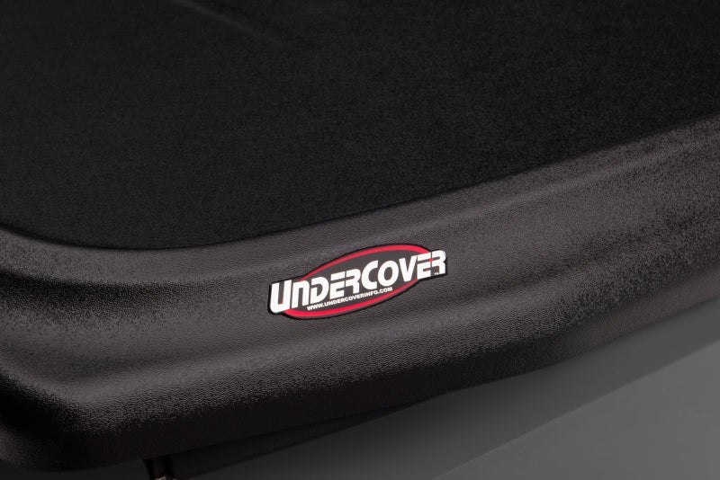 UnderCover 2019 Ford Ranger 5ft SE Bed Cover - Black Textured Tonneau Covers offroad accessory | Iron Ridge Offroad