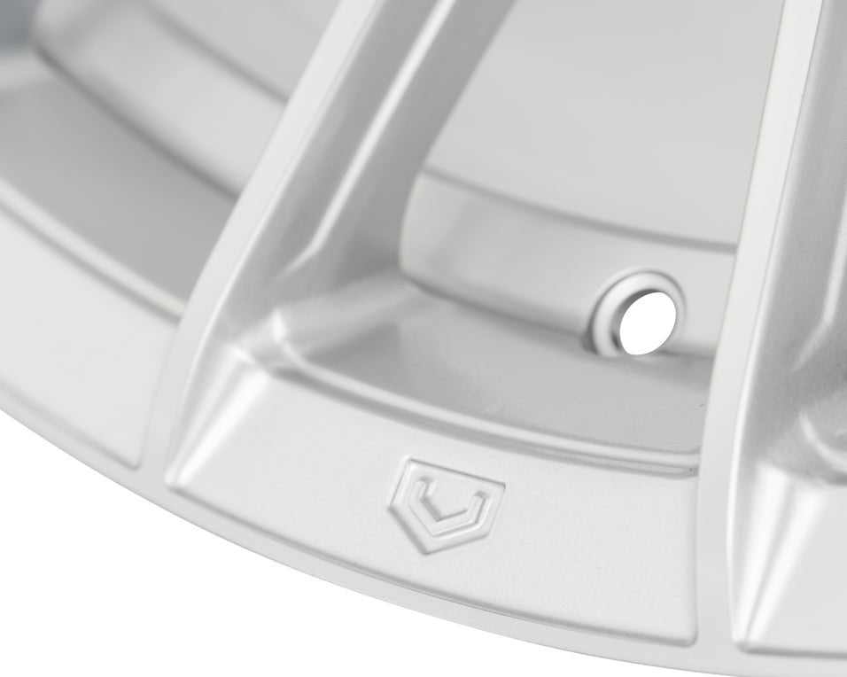 Vossen HFX - 4 Silver Polished 22x9.5 ET20 Offset 6x139.7 Bolt Pattern Deep Concave Wheels offroad accessory | Iron Ridge Offroad