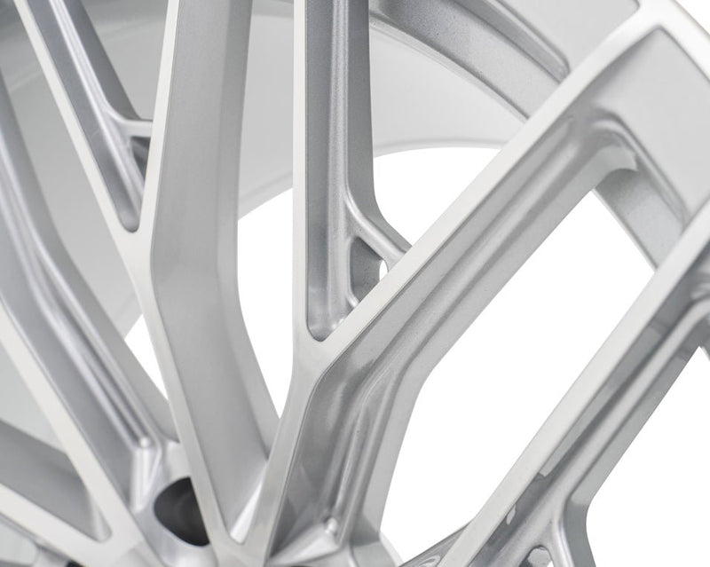Vossen HFX - 6 Silver Polished 22x9.5 ET20 Offset 6x139.7 Bolt Pattern Deep Concave Wheels offroad accessory | Iron Ridge Offroad